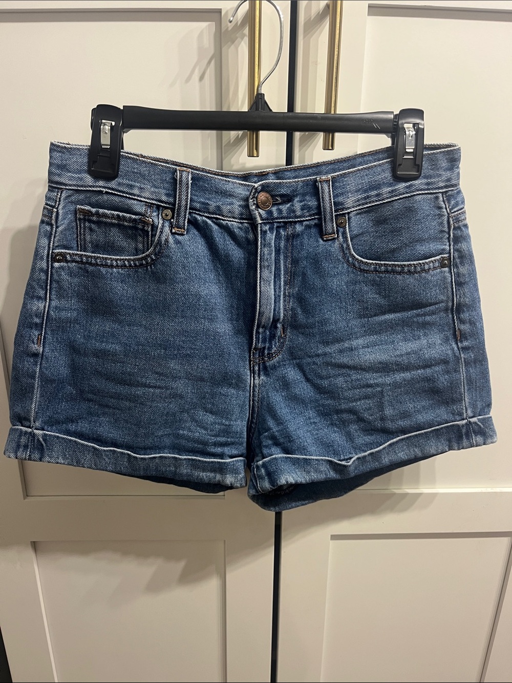 American Eagle Outfitters Medium Blue Denim Cuffed Mom Shorts